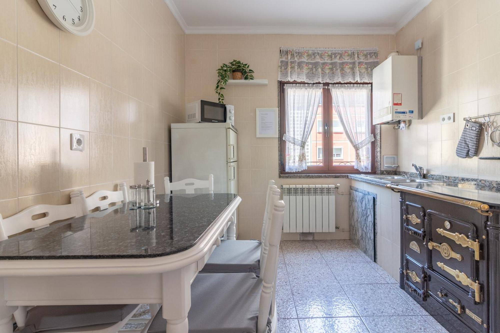 Ah Apartamento Urban Lena Vut6048As Пола де Лена Екстериор снимка